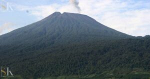 Gunung “Slamet”: Atap Jawa Tengah yang Menawan