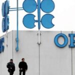Keputusan OPEC Menaikkan Harga Minyak Menuai Tanggapan