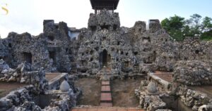 Menelusuri Pesona Sejarah & Kuliner Khas Cirebon