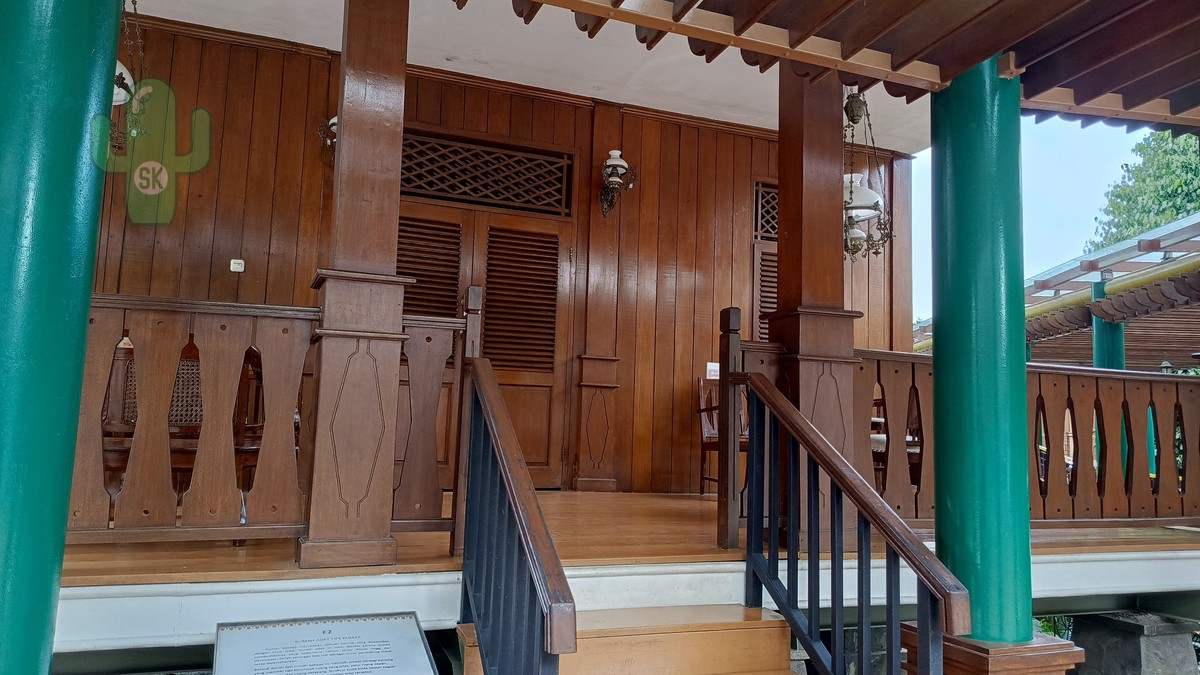 Potret rumah adat Betawi yang dipamerkan di museum Setu Babakan.