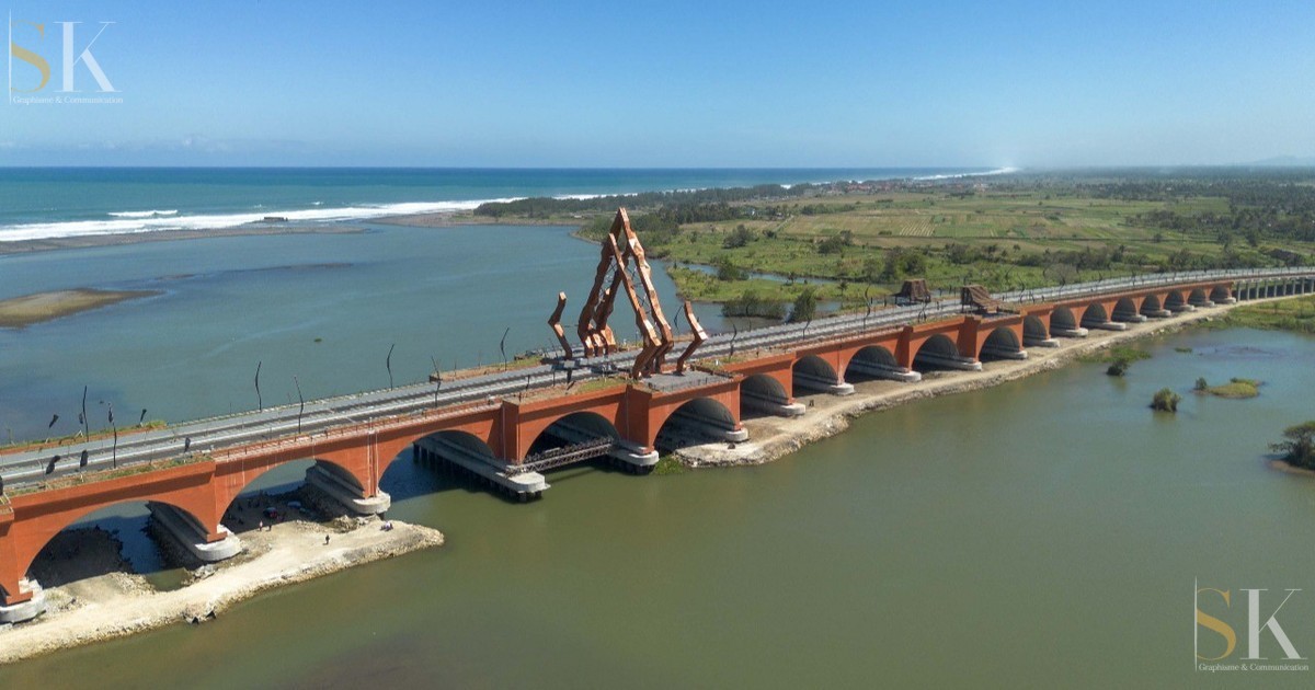 Senja di Jembatan Pandansimo & Pantai Baru
