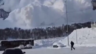 Longsor Salju Raksasa di Resor Ski Eropa, Wisatawan Lari Tergesa-gesa