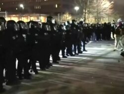 Garda Nasional dikerahkan, Minneapolis jadi medan perang