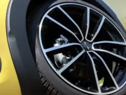 4 Hal Penting Sebelum Beli Ban Mobil Online