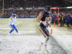 5 aksi unggulan Bears saat kalah dari Rams di babak divisi