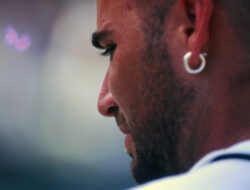 Serial dokumenter Apple TV baru akan menelusuri kehidupan legenda tenis Andre Agassi.