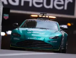Aston Martin Berhenti Jadi Safety Car F1 Sebelum 2026