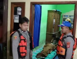 Banjir Karawang Tewaskan Warga Karangligar