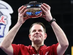 Curt Cignetti menangis usai kemenangan CFP