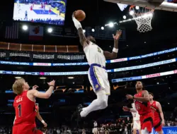 Deandre Ayton buat sejarah di Lakers, cetak 10 tembakan saat kalahkan Toronto