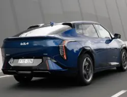 Harga dan Spesifikasi Kia EV4 2026