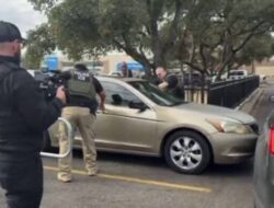 Gubernur Abbott: Migran Serang Agen ICE, Penjahat!