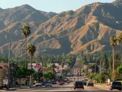 Jangan Tertipu Keindahan Alam