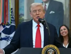 JD Vance dan Usha Vance tunggu anak keempat, juli nanti