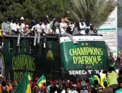 Juara AFCON Senegal diarak dan dipuji presiden