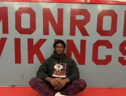 Juara kelas berat SMA Menlo, Abraham Dart, berupaya selamatkan nyawanya