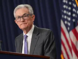 Ketua The Fed Powell hadir di sidang Mahkamah Agung kasus Cook