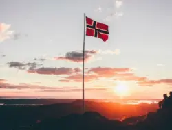 Norwegia Ingatkan Warga Jarang Rebut Rumah/Mobil di TKP Kecelakaan