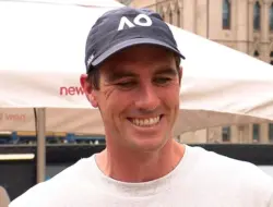 Pat Cummins kemungkinan absen di awal Piala Dunia T20 meski punggungnya sudah membaik