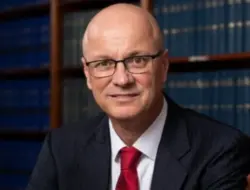 Pengacara Sydney Mark Dennis SC ditangkap tersangka kasus pelecehan anak