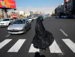 Peretas ganggu siaran TV satelit Iran, tampilkan pangeran pengasingan