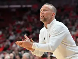 Peringkat Louisville di AP Top 25 Pelatih