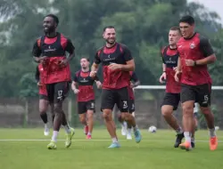 Persija Jakarta dalam Tekanan Jelang Lawan Madura United