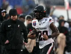 RB Manny Covey pindah dari Cincinnati ke Memphis