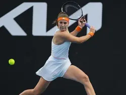 Rintik hujan tak hentikan Muchová, ia melaju ke babak ketiga usai pembalikan