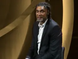 Saya menepati janji dan berharap orang lain juga demikian.