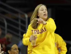 Tim basket putri USC terhenti karena gawang rusak