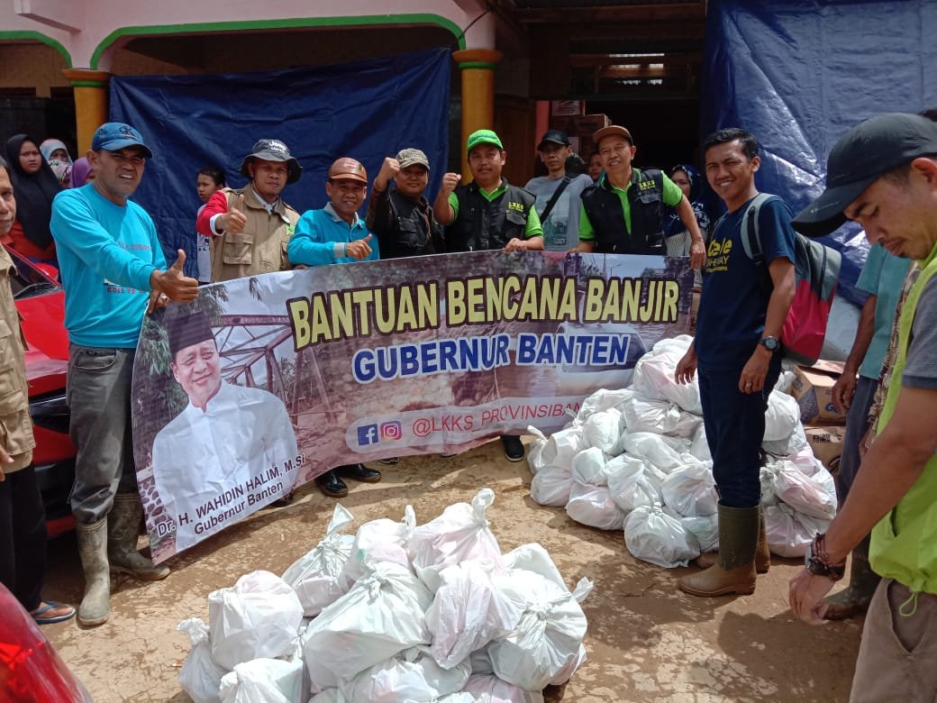 LKKS Banten Peduli Banjir Lebak, Salurkan Bantuan