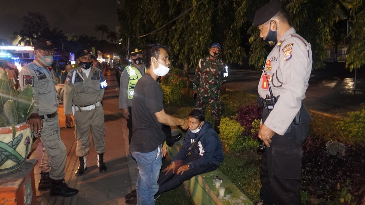 Kapolres Cilegon Laksanakan Operasi Miras untuk Ciptakan Kamtibmas