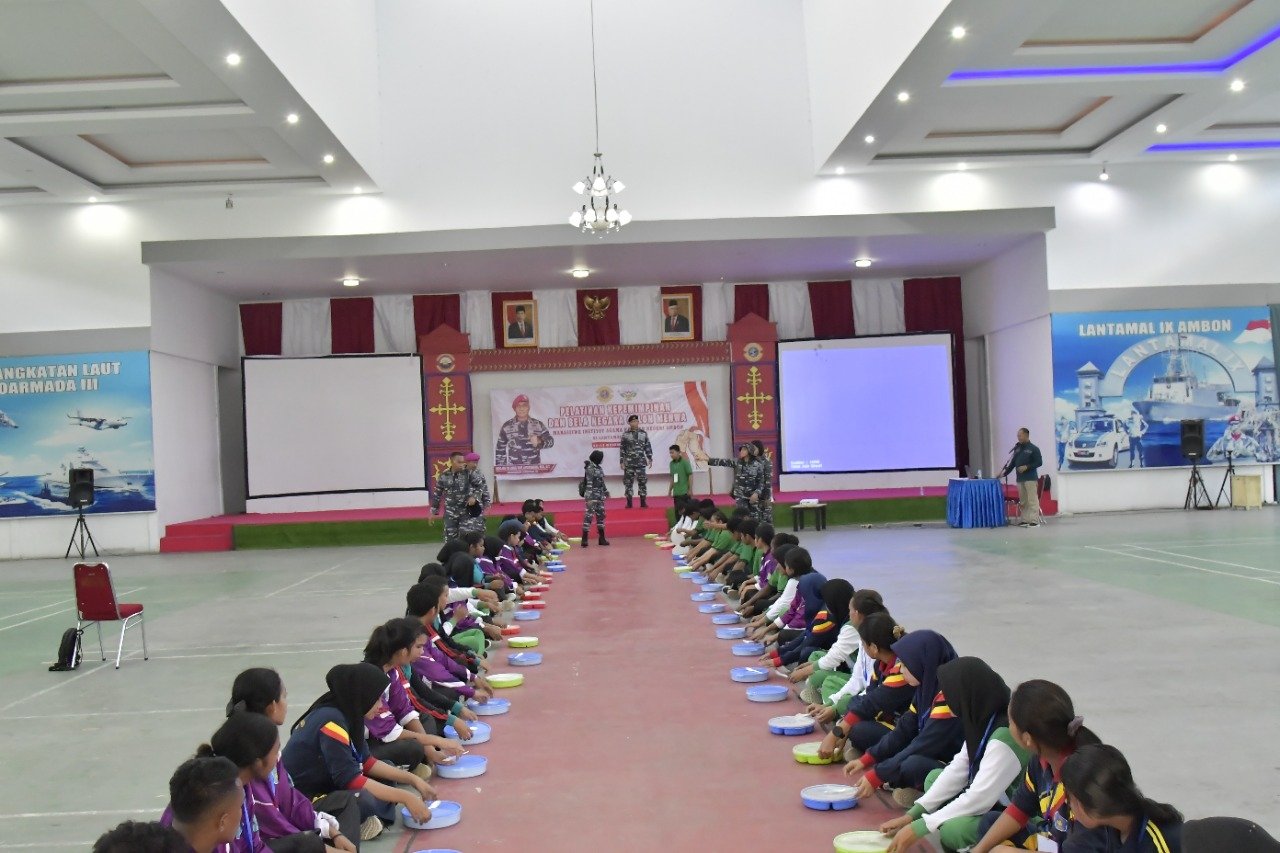 Danlantamal Tanamkan Semangat Bela Negara di Kalangan Mahasiswa