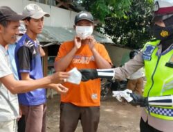 Satlantas Serang Bagikan Ratusan Masker, Galakkan Protokol Kesehatan