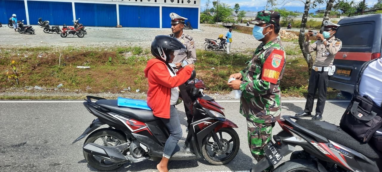 Kodim 1715 Yahukimo Turun ke Jalan Tegakkan Protokol Kesehatan
