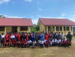 Disiplin Nafasku, Kekompakan Satgas YR 142/KJ dan Babinsa Bersama Siswa SMPN 1 Dabra