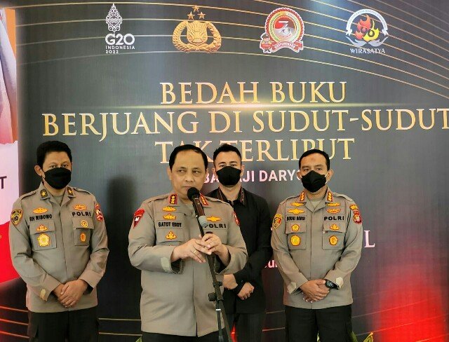 AKPOL 96 Luncurkan Buku Berjuang di Sudut-Sudut Tak Terliput
