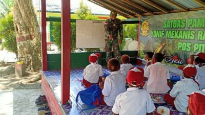 Satgas Yonif MR 413 Kostray Usahakan Siswa Perbatasan Tetap Bisa Belajar