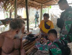 Satgas Yonif 126/Kala Cakti Cek Kesehatan Door to Door