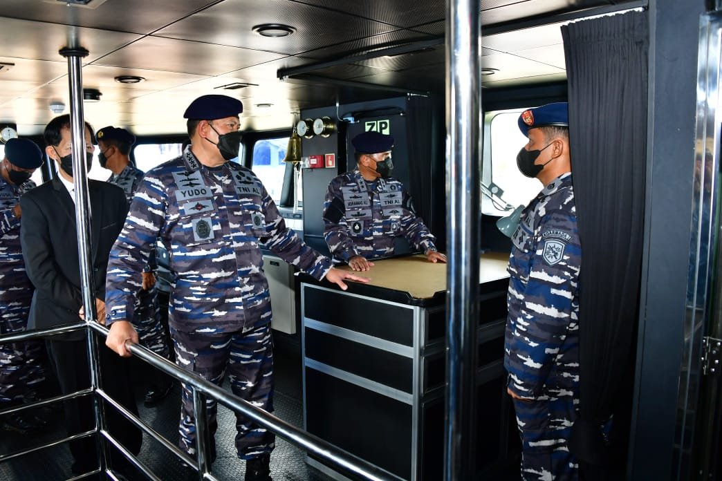 Kapal TNI AL Pandang Perkuat Pangkalan Lanal TBA