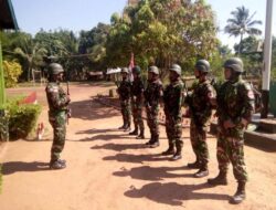 Satgas Yonif 411 Kostrad Patroli Simpatik dan Layani Kesehatan di Bivak Warga