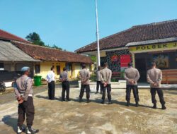 Kapolsek Jiput Tekankan Disiplin pada Personil saat Apel Pagi