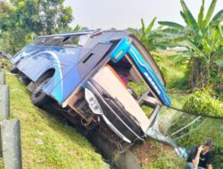 Viral Video Kecelakaan Bus Rombongan Perangkat Desa Tiga Kecamatan di Serang