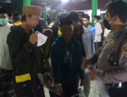 Polsek Kasemen Serang Kota Bagikan Ratusan Masker Cegah Covid-19