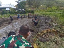 Satgas Kodim Yalimo Yonif RK 751 VJS Ubah Lahan Kosong Jadi Kolam Ikan