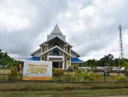 Korem 174 Kodim 1707 dan Masyarakat Gelar Jumat Bersih di Tempat Publik dan Bersejarah Merauke