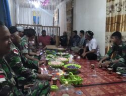 Kehangatan Ramadhan di Elelim Warga Ajak Satgas YR 142/KJ Buka Bersama