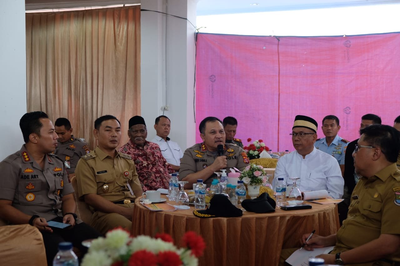 Kapolresta Tangerang Dampingi Kapolda Banten Tinjau Persiapan Penanaman Mangrove
