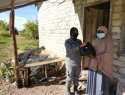 Bakamla RI Kembali Bagikan Sembako untuk Nelayan